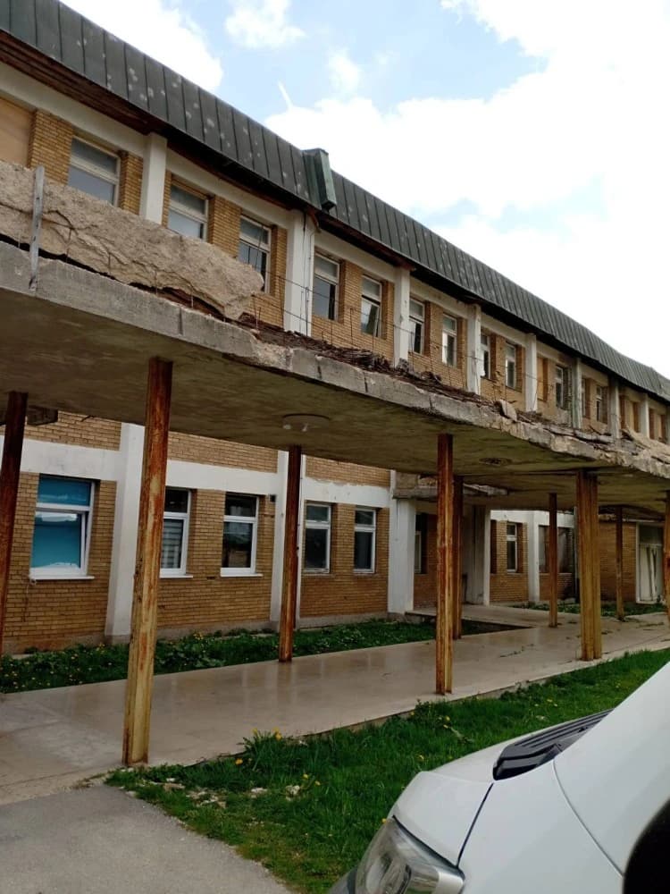 Dom zdravlja u Glamoču