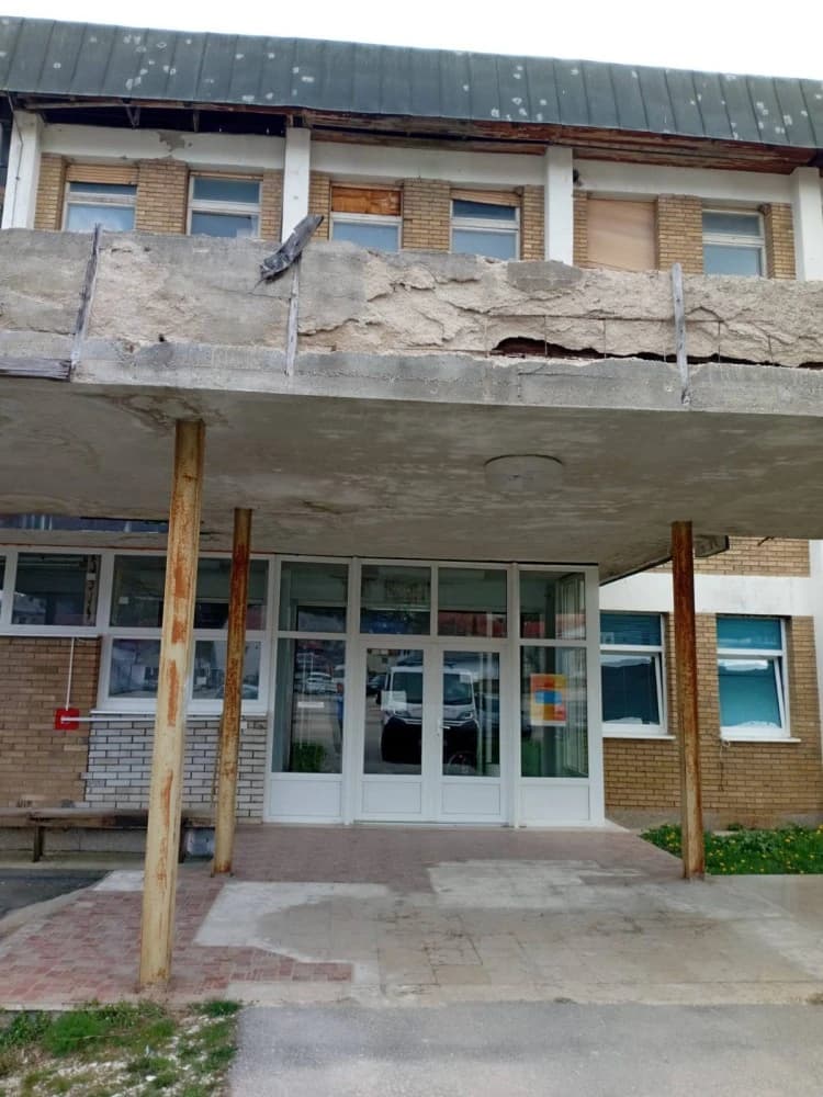 Dom zdravlja u Glamoču