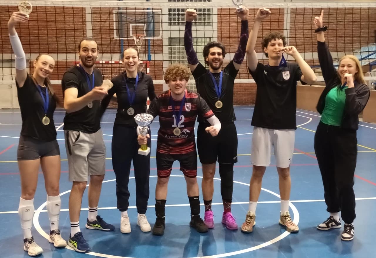 Prvi mix odbojkaški turnir u Mostaru okupio deset ekipa