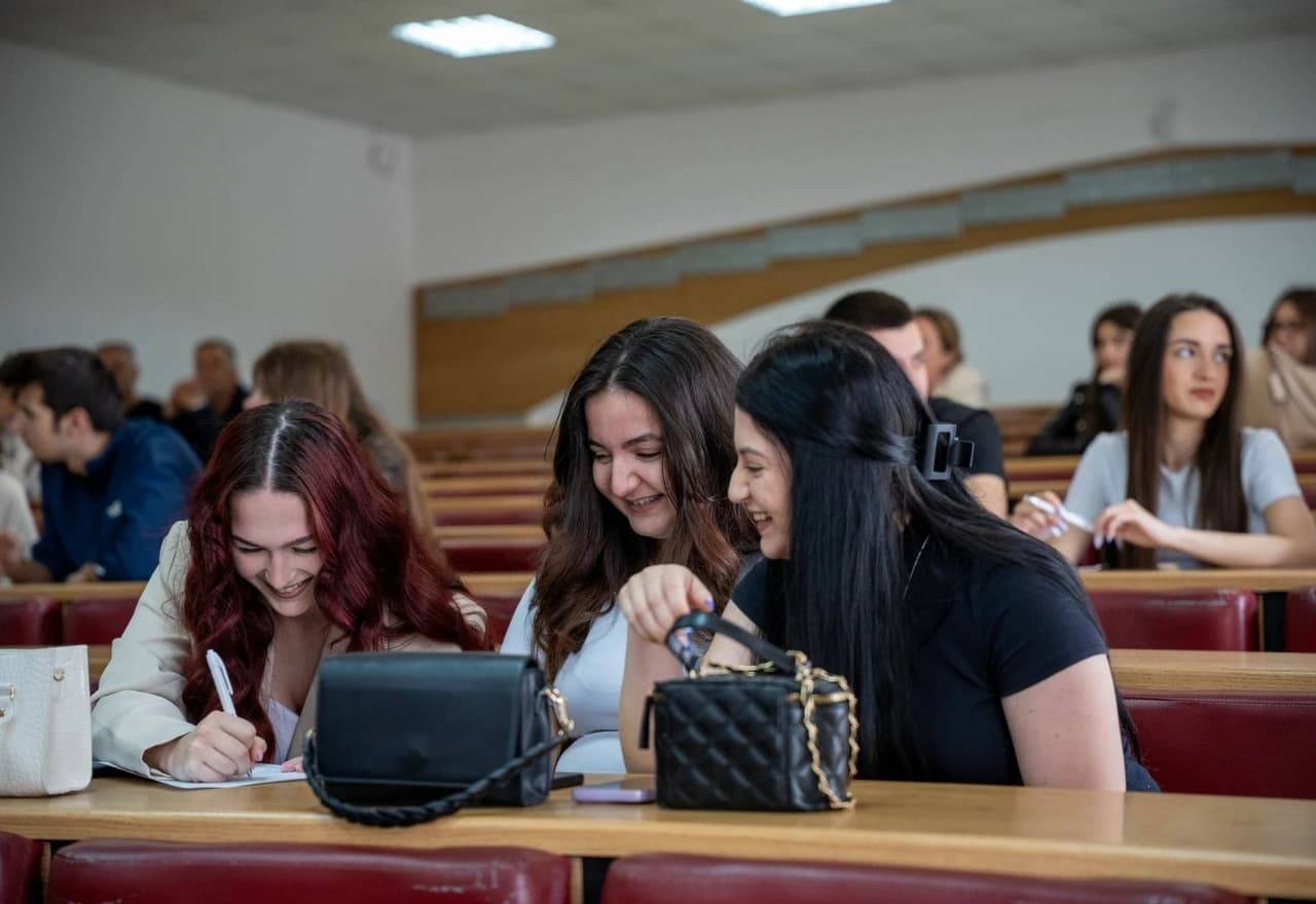 Sunrise Quiz okupio mostarske srednjoškolce