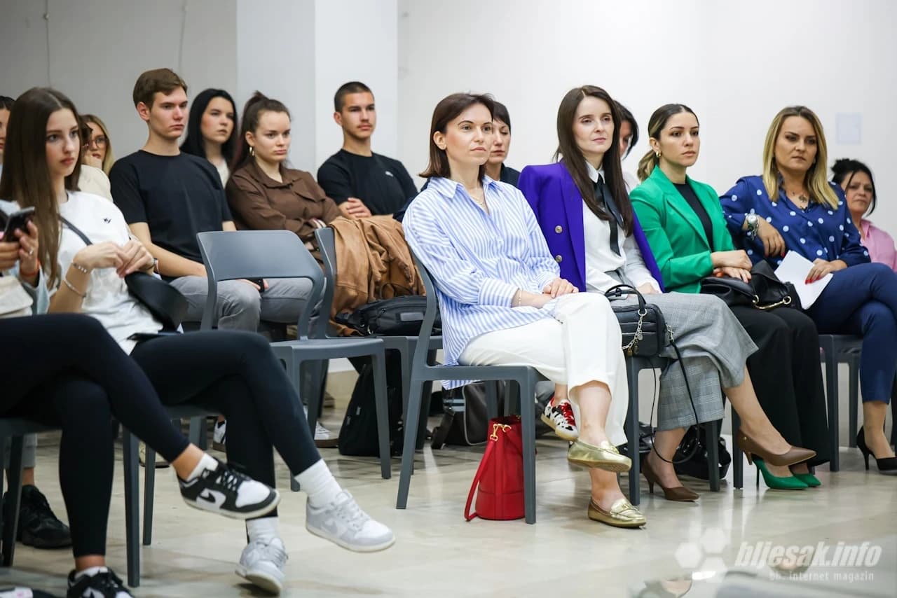 Sudionici događaja "NE hejtaj: Prepoznaj i reagiraj"