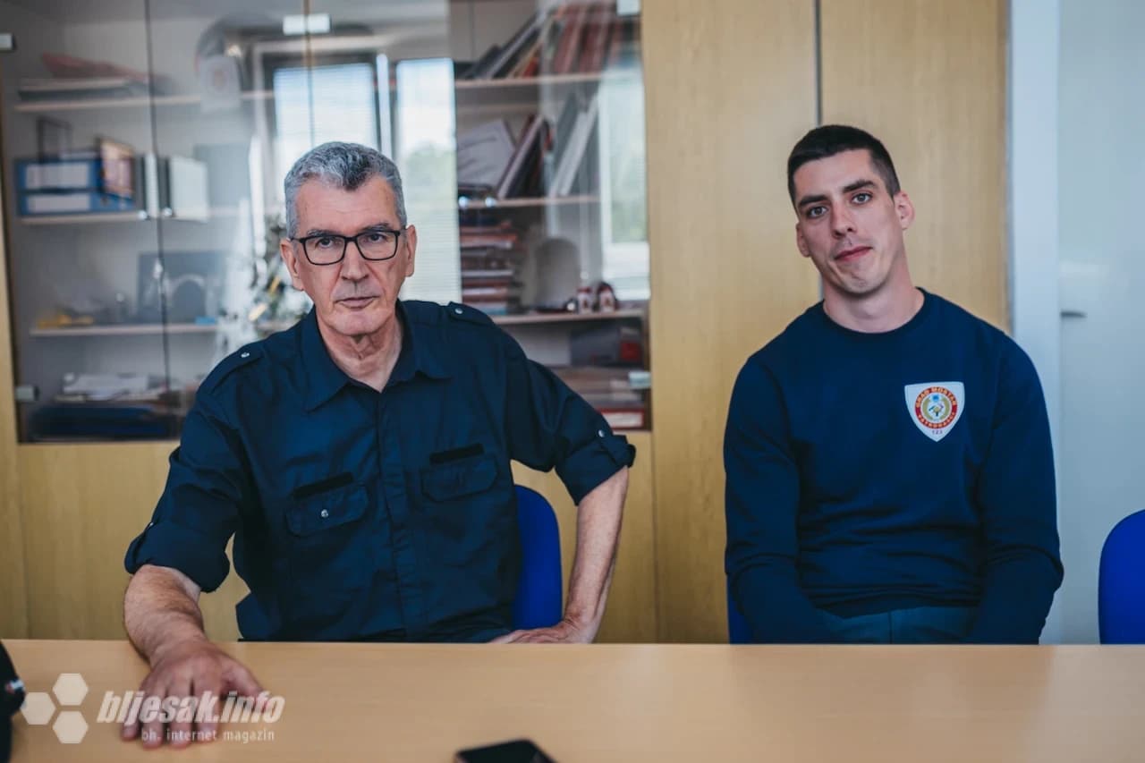 Zapovjednik Petar Jurić i vatrogasac Josip Rozić