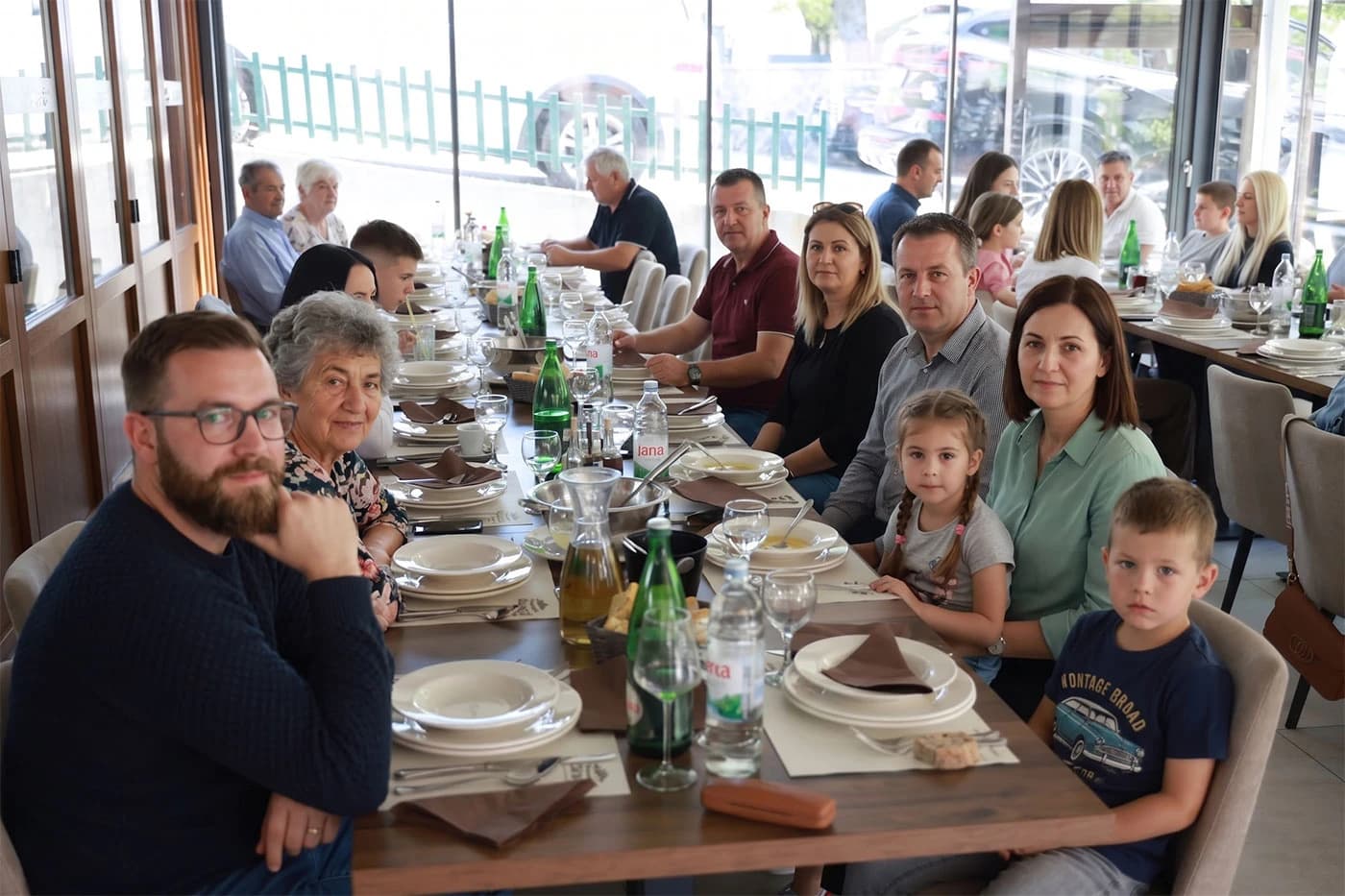 Koliko danas staviti u kuvertu za krštenje, pričest, krizmu ili svadbu u Hercegovini?