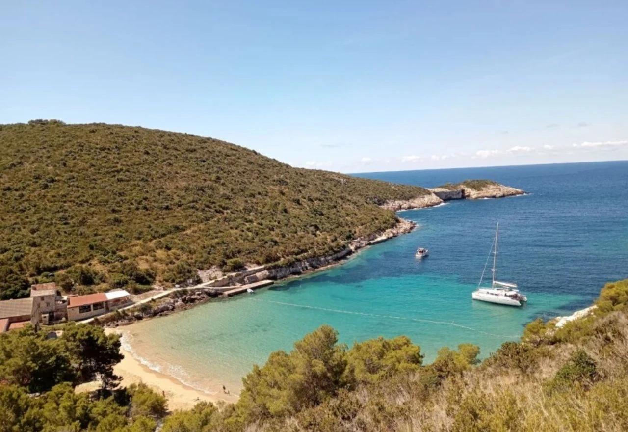 Plaža Porat, Biševo