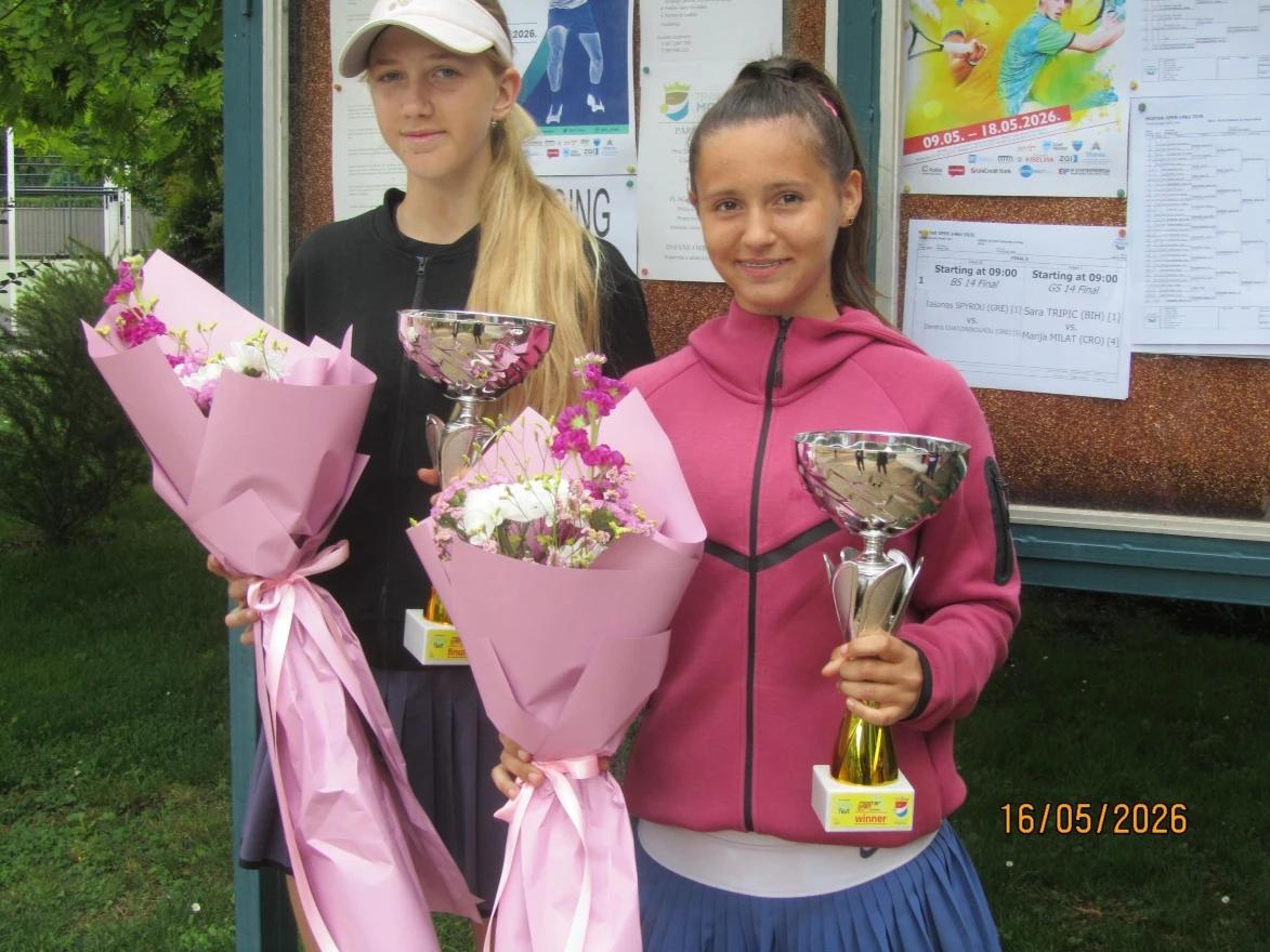 Marija Milat i Sara Tripić