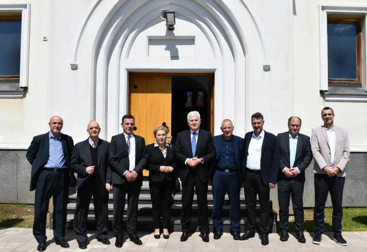 Izaslanstvo u Vitezu