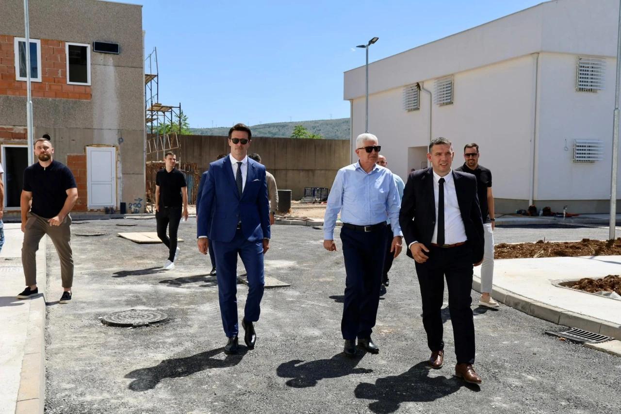 Čović i izaslanstvo obišli novu zgradu zatvora u Mostaru