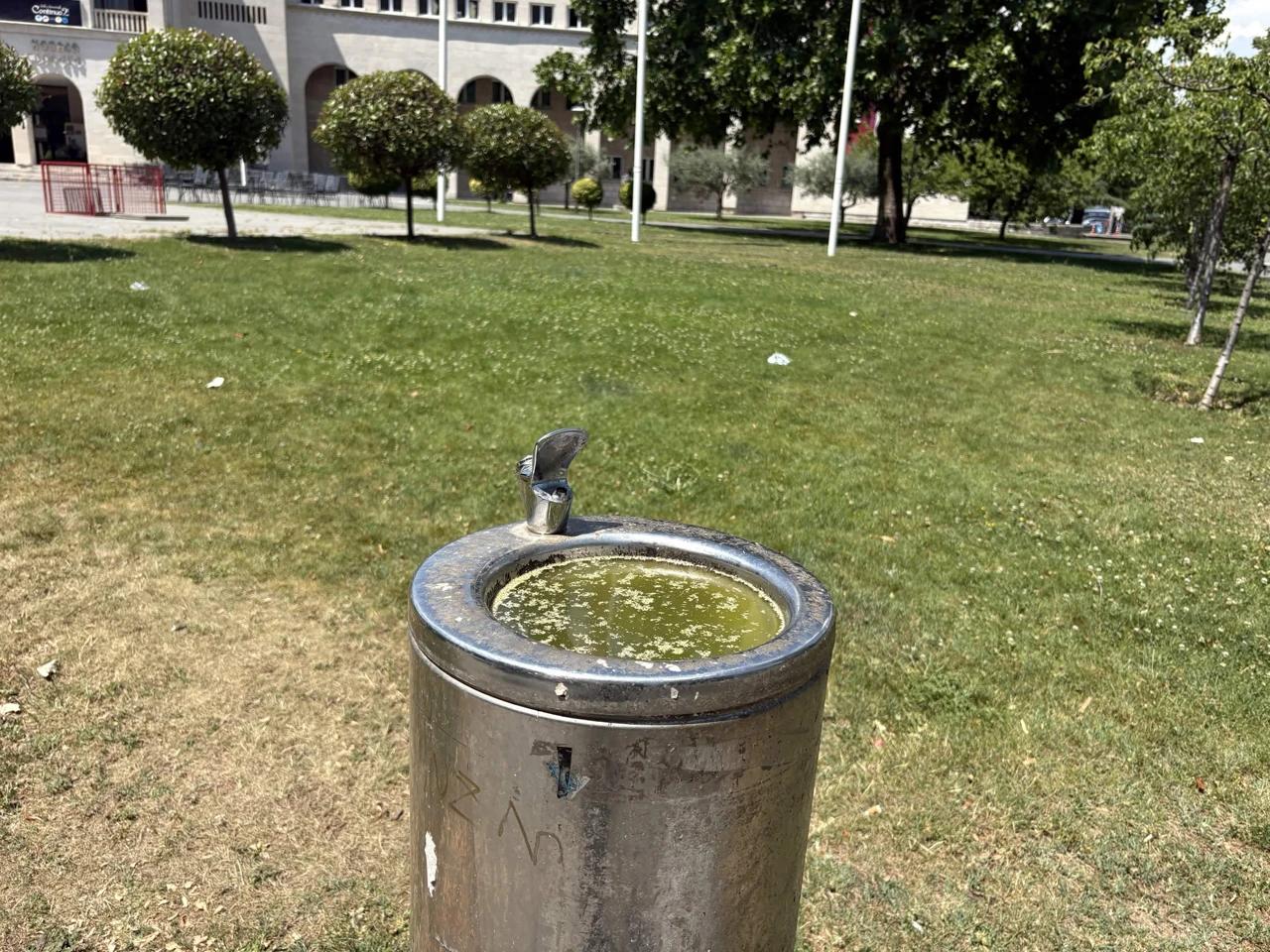 Fontana u srcu Mostara