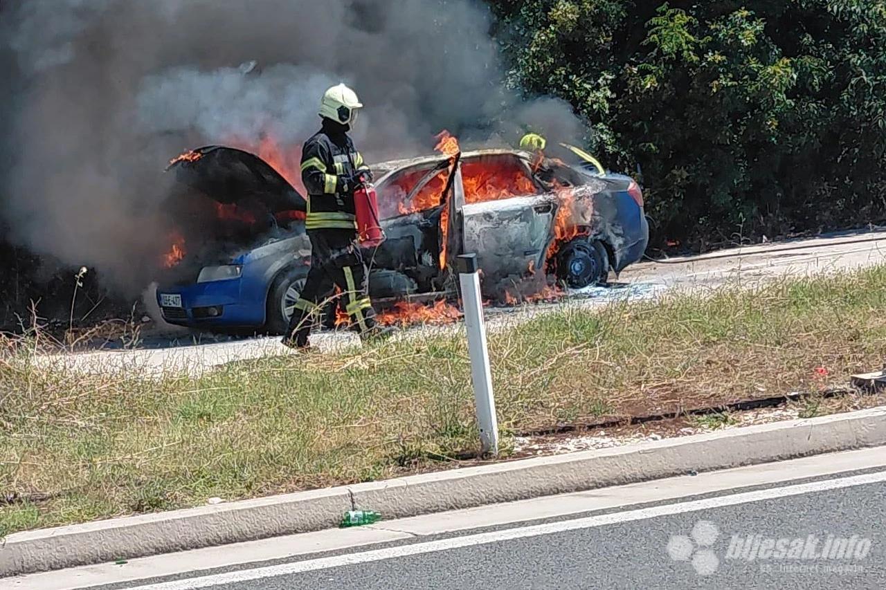 Izgorio automobil u Pologu