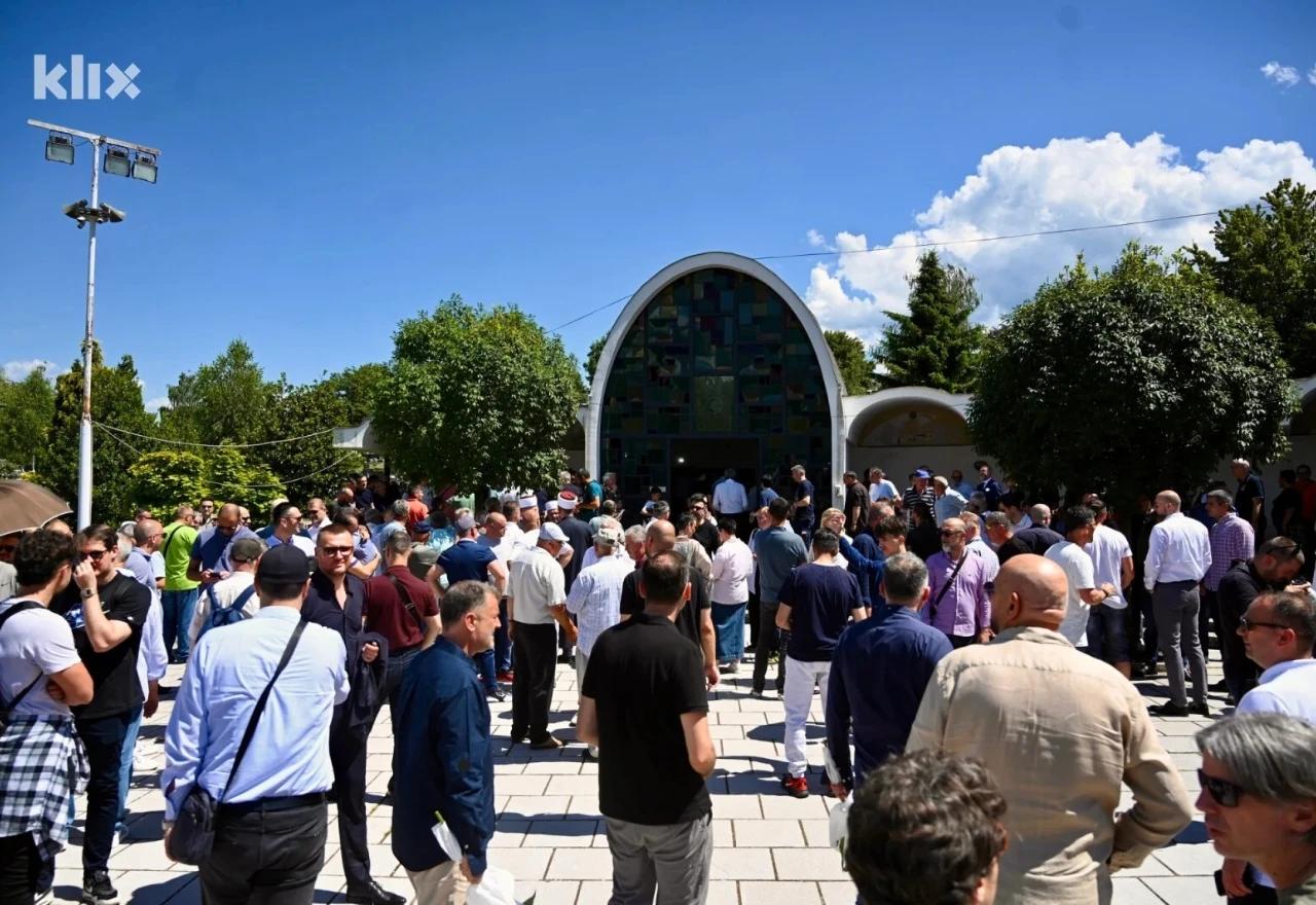 Klanjana dženaza Edinu Avdiću