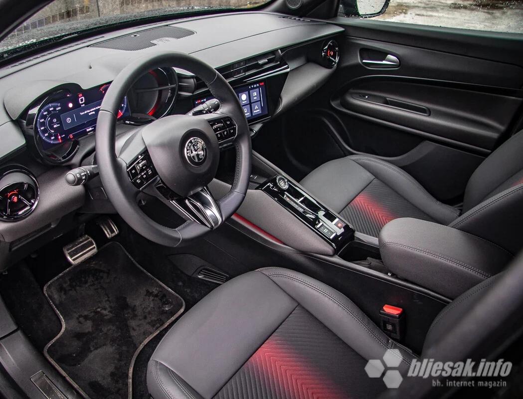Alfa Romeo Junior Speciale privlači poglede gdje god se pojavi