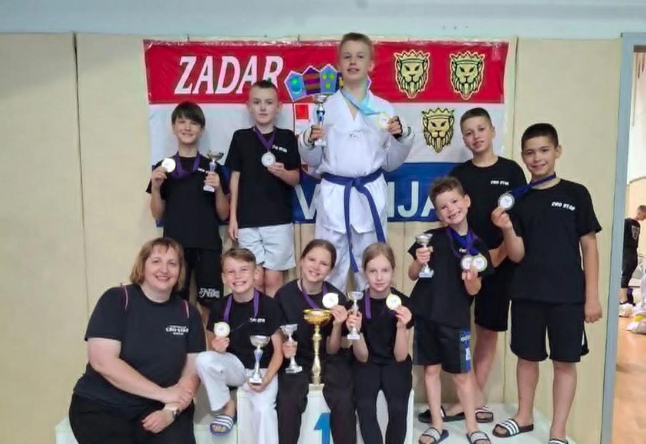 Cro Star iz Zadra donio 18 medalja i 4 pehara