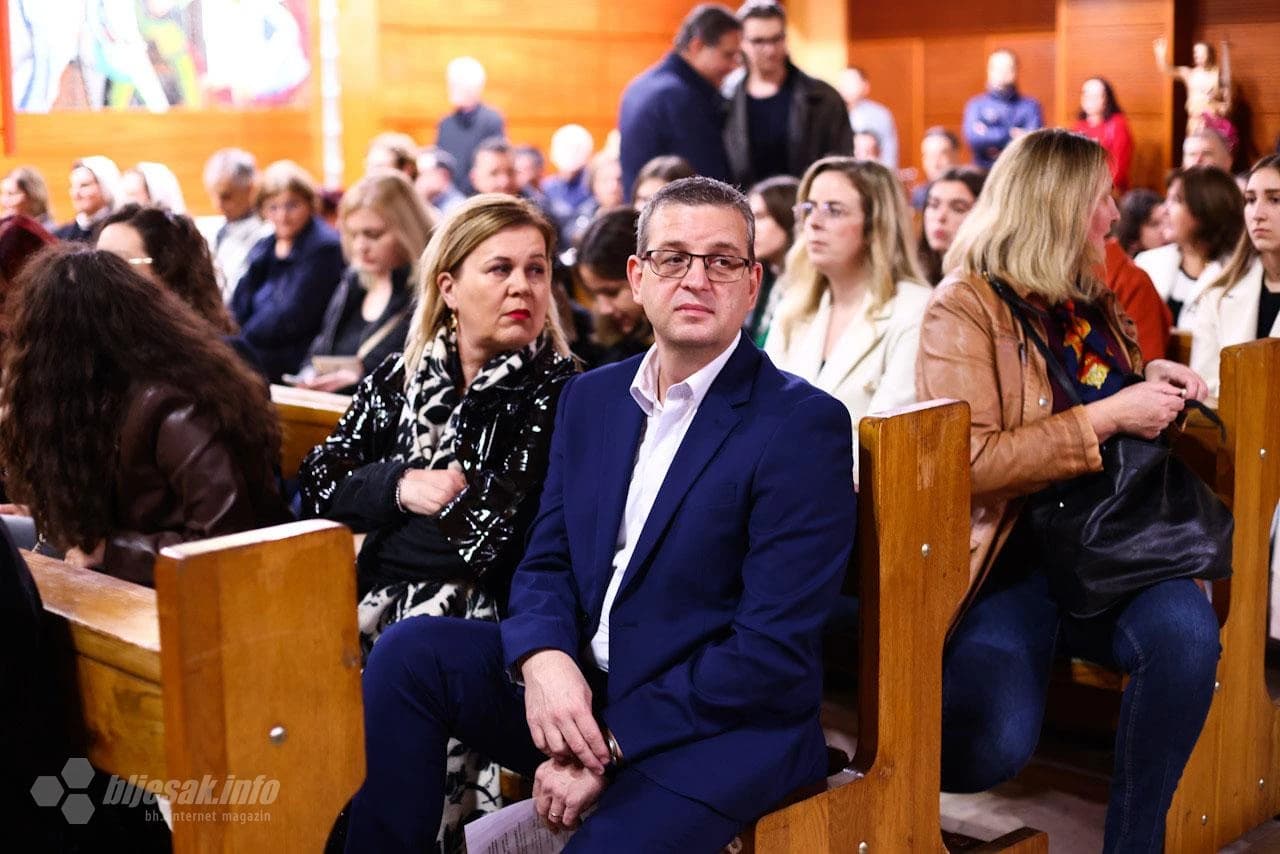 Poema o Vukovaru don Dragana Filipovića izvedena u mostarskoj katedrali