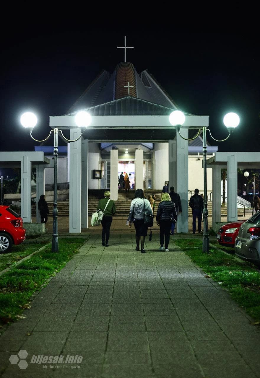 Poema o Vukovaru don Dragana Filipovića izvedena u mostarskoj katedrali