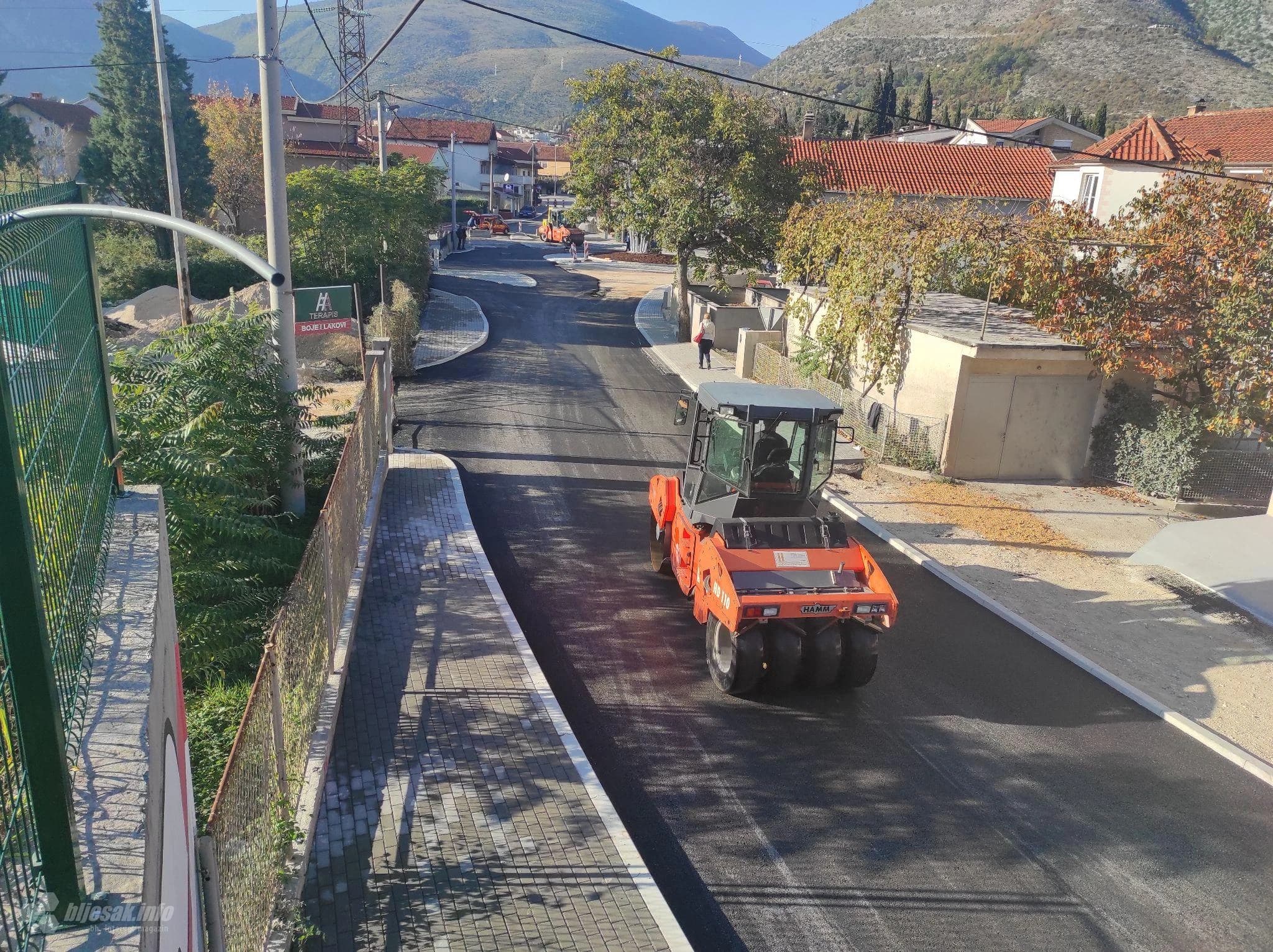 Asfalt stigao i na Smrčenjake