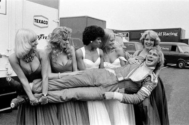 James Hunt uvijek  u društvu žena 