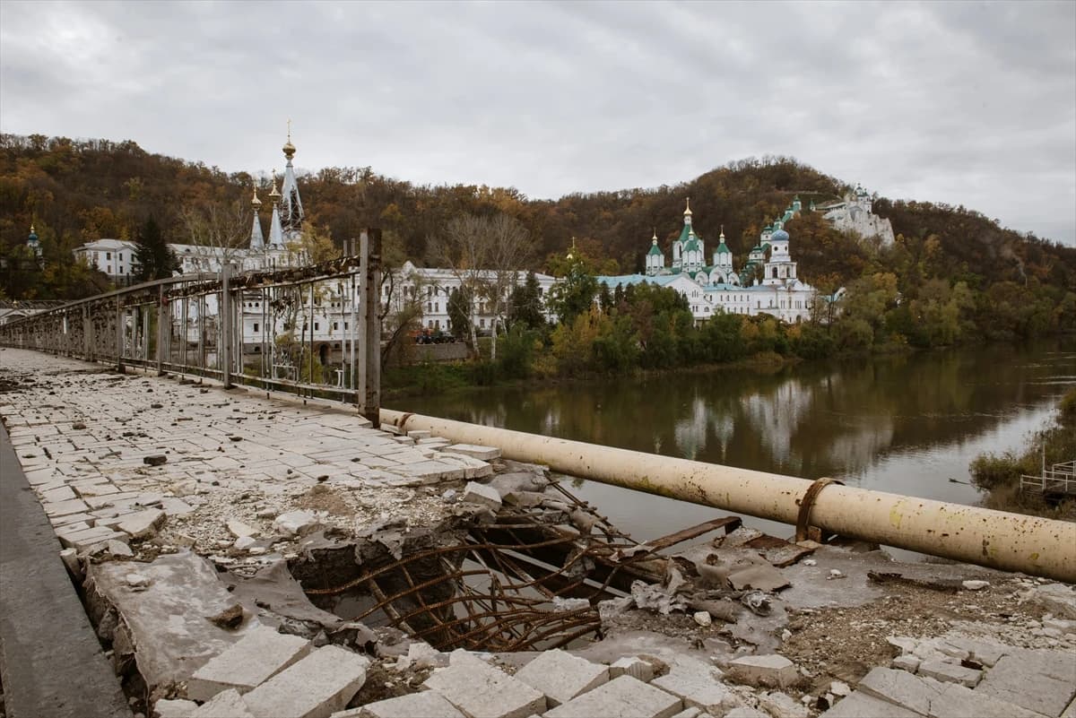 Razoreni Sviatohirsk