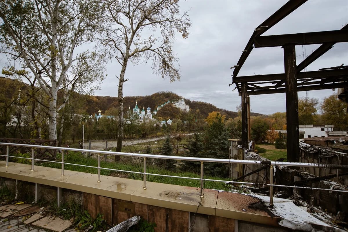 Razoreni Sviatohirsk