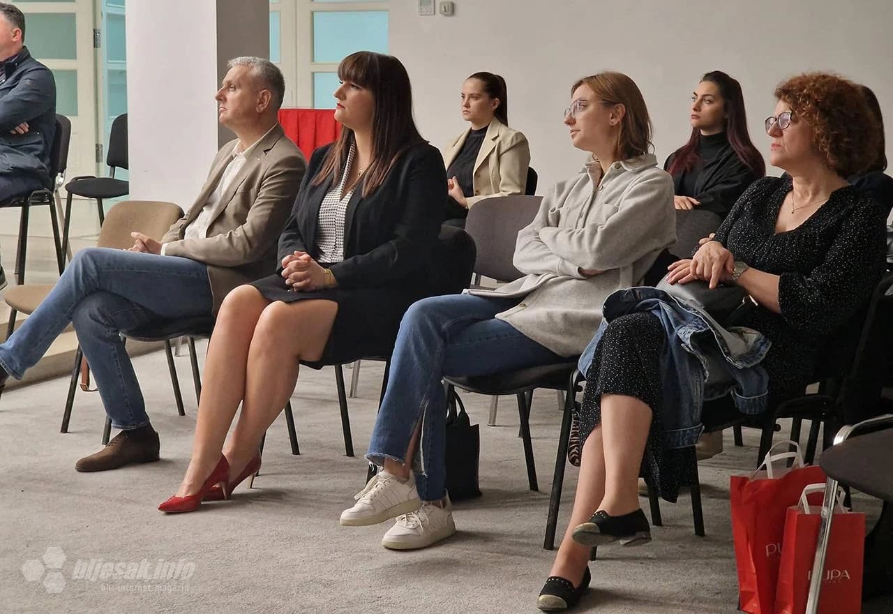 Predavanje na temu Znamen na koži - tradicijska tetovaža žena katolkinja