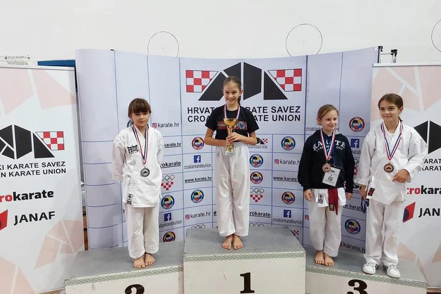 Tri prvaka države za karate klub Zrinjski