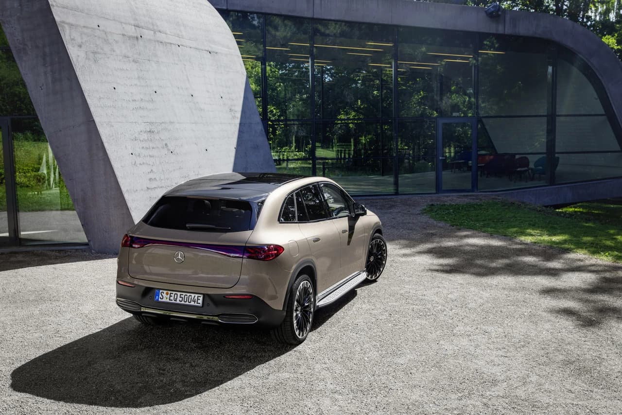 Novi EQE SUV: visoka tehnologija i luksuz susreću se sa raznovrsnošću