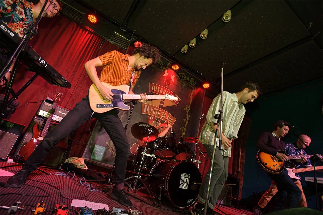 Završena osma po redu Gitarijada Na putu za jug