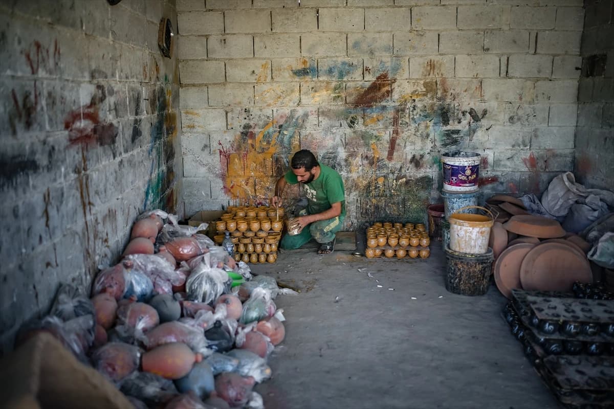 Majstori nastavljaju stoljetnu tradiciju grnčarstva u Idlibu