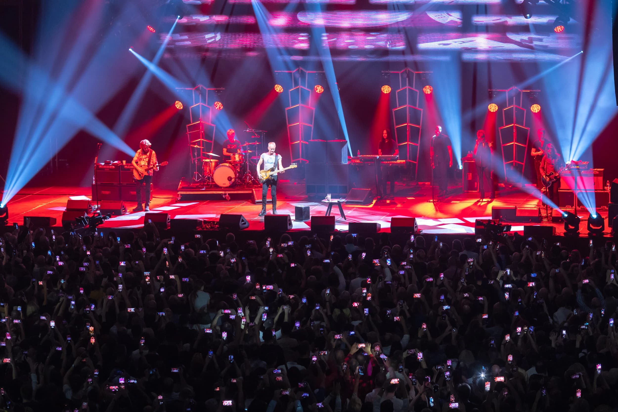 Sting održao spektakularan koncert u prepunoj Zetri