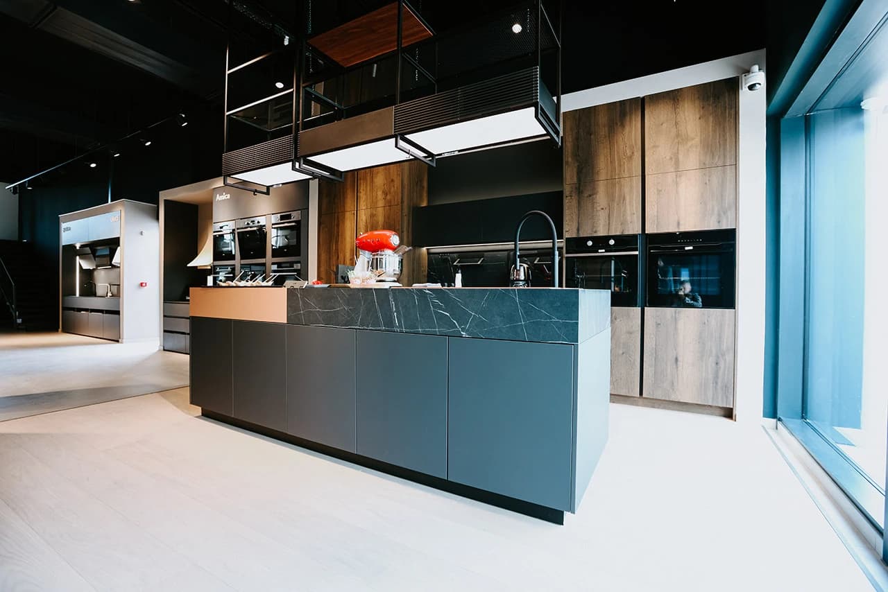 Gala Home otvorila je svoj novi izložbeni salon na lokaciji Ortiješ, Mostar