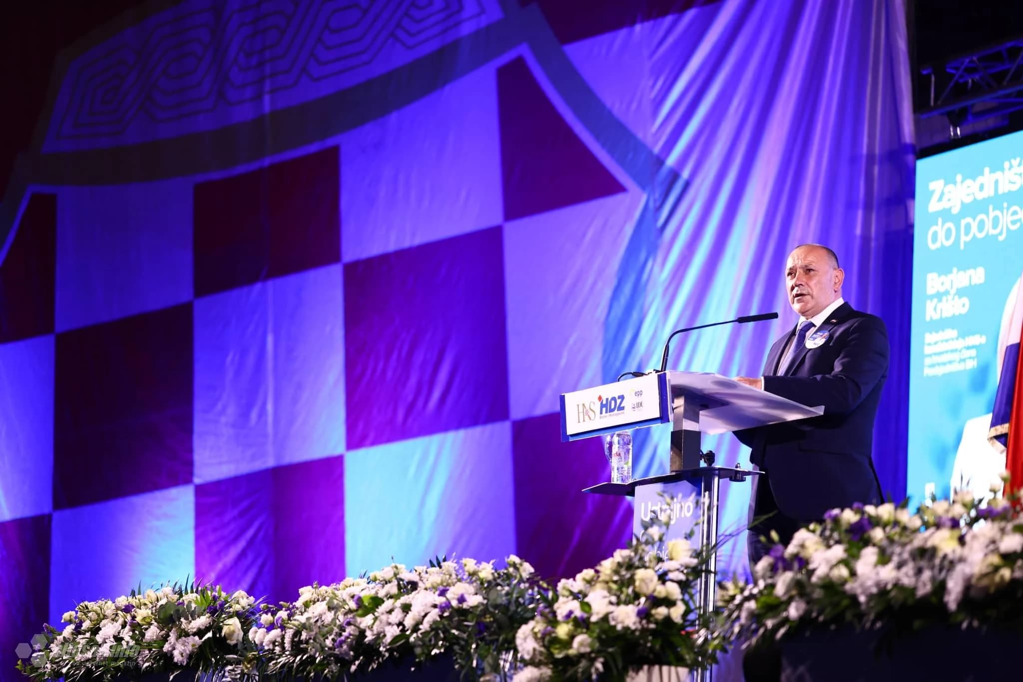 Završni predizborni skup HNS-a i HDZ-a BiH u Mostaru