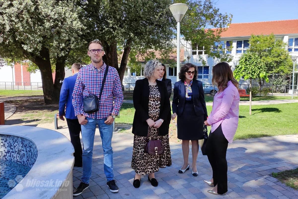 Otkrivena bista akademika Jakova Pehara