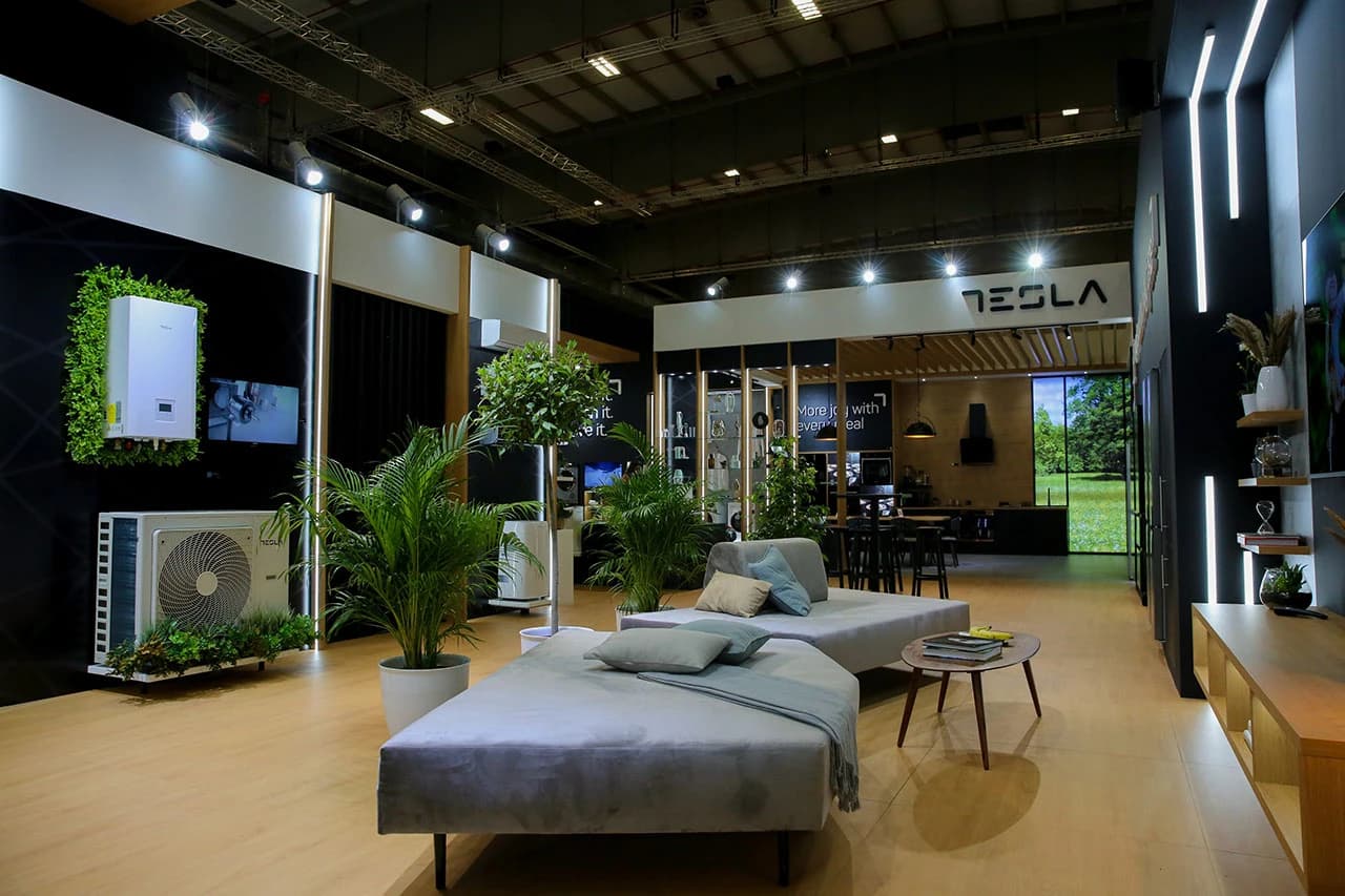  Tesla debitira na IFA 2022 sa QLED televizorima, robot usisivačima i mnogim drugim priozvorima