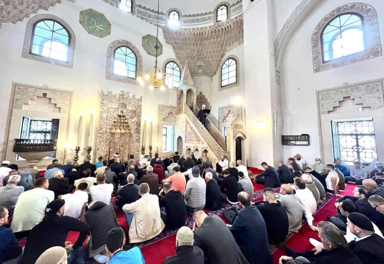 Reisul-ulema Kavazović: Zadržimo našu djecu u BiH 