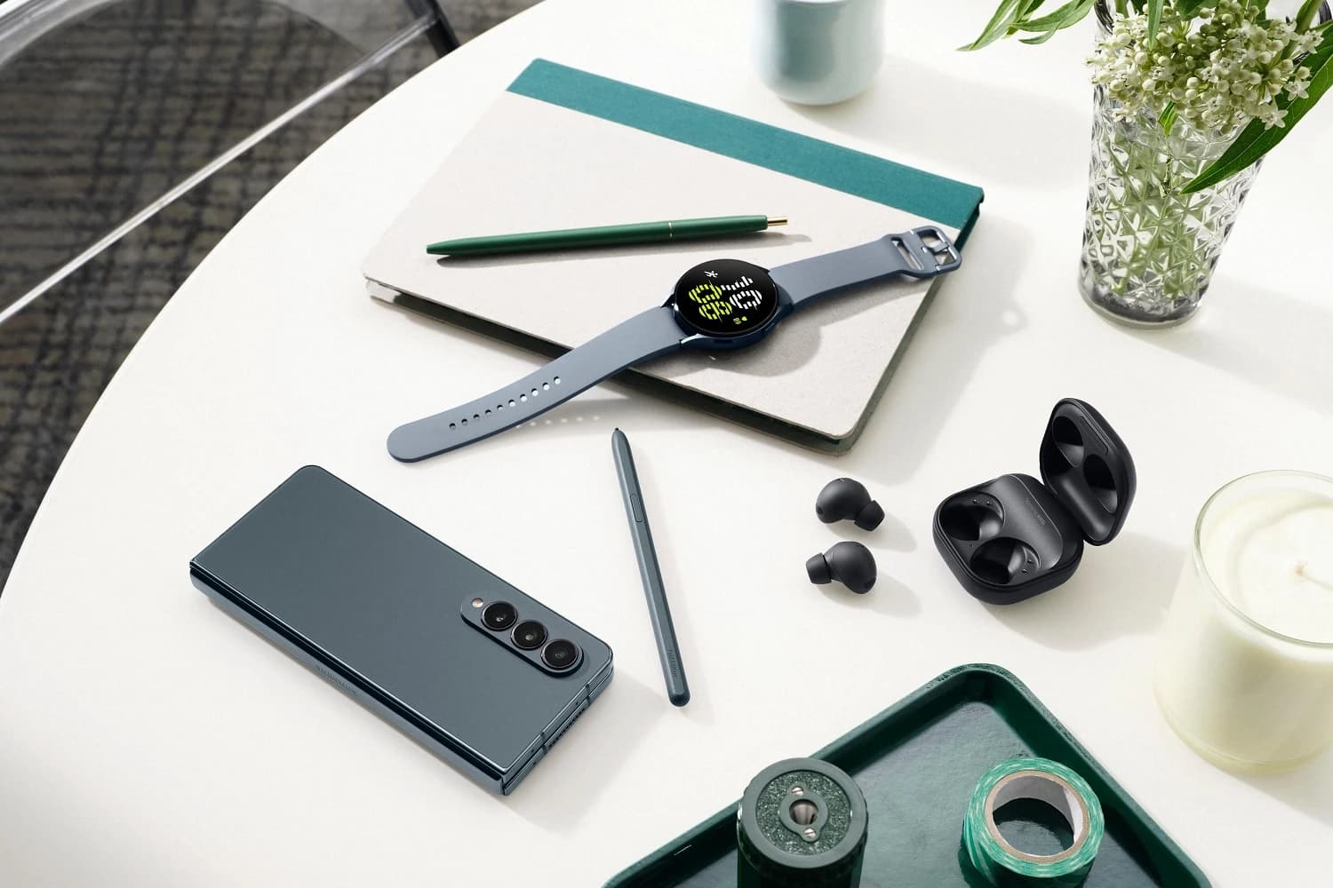 Galaxy Ecosystyem Z Fold4 S Pen Watch5 Buds2 Pro