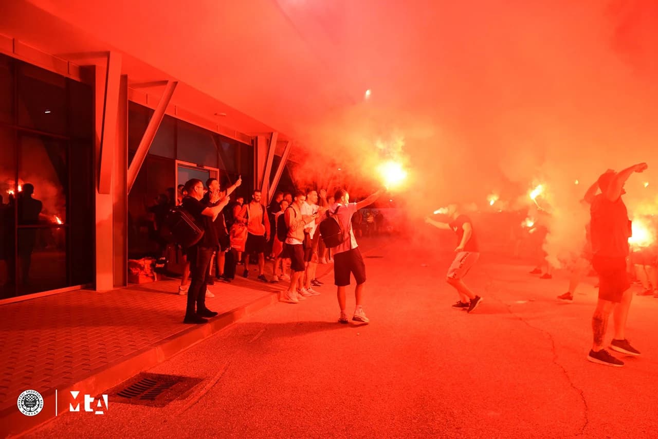 Ultrasi dočekali Plemiće