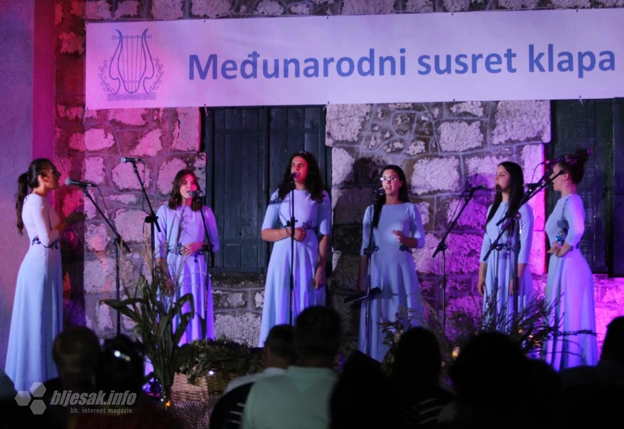 Međunarodni susret klapa u Trebižatu