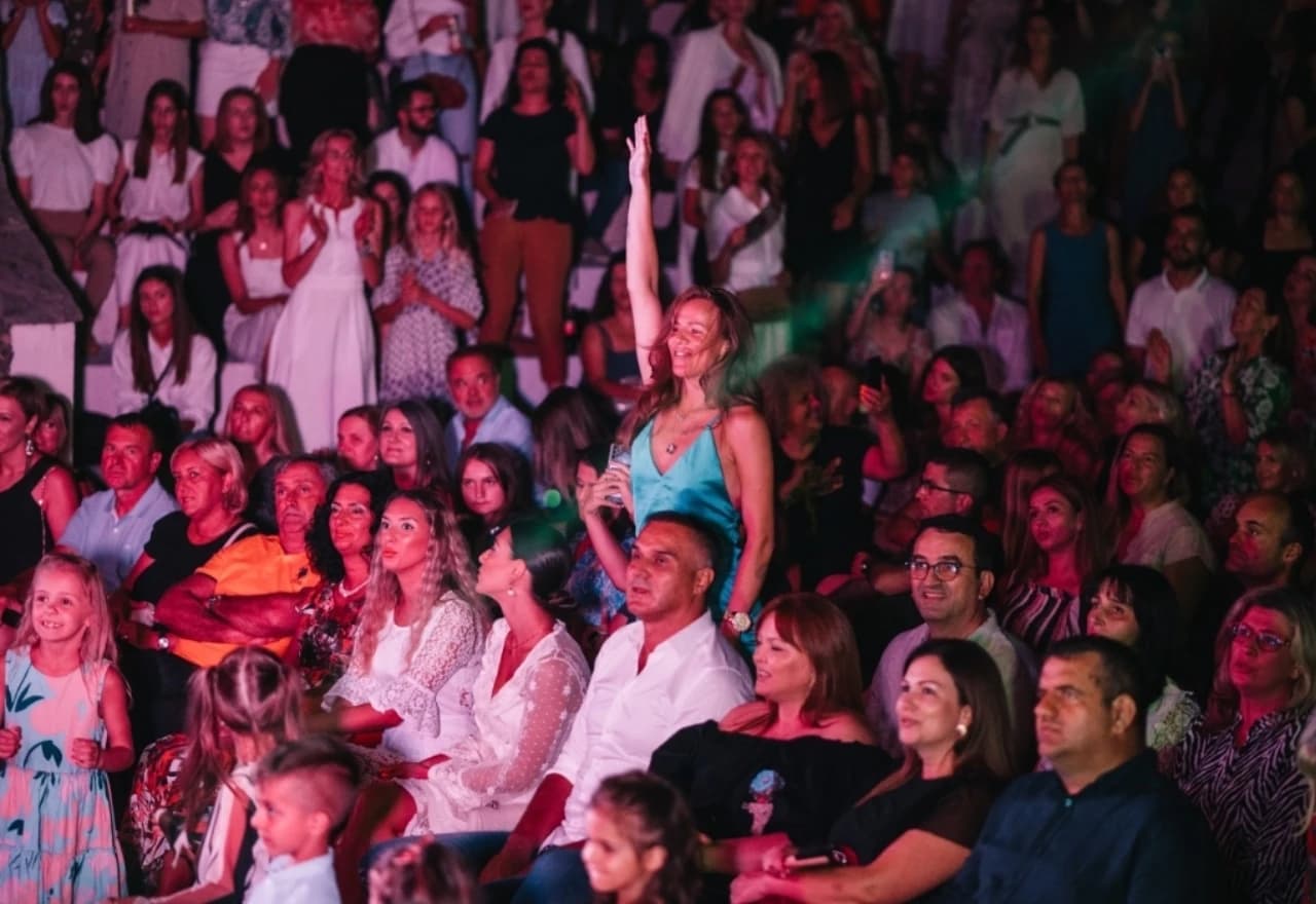 Grašo raspjevao i rasplesao Hercegovce