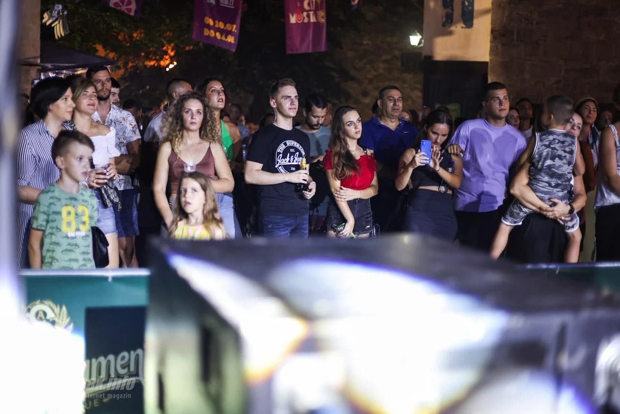 Mostarci pjevali u čast Đorđa Balaševića 