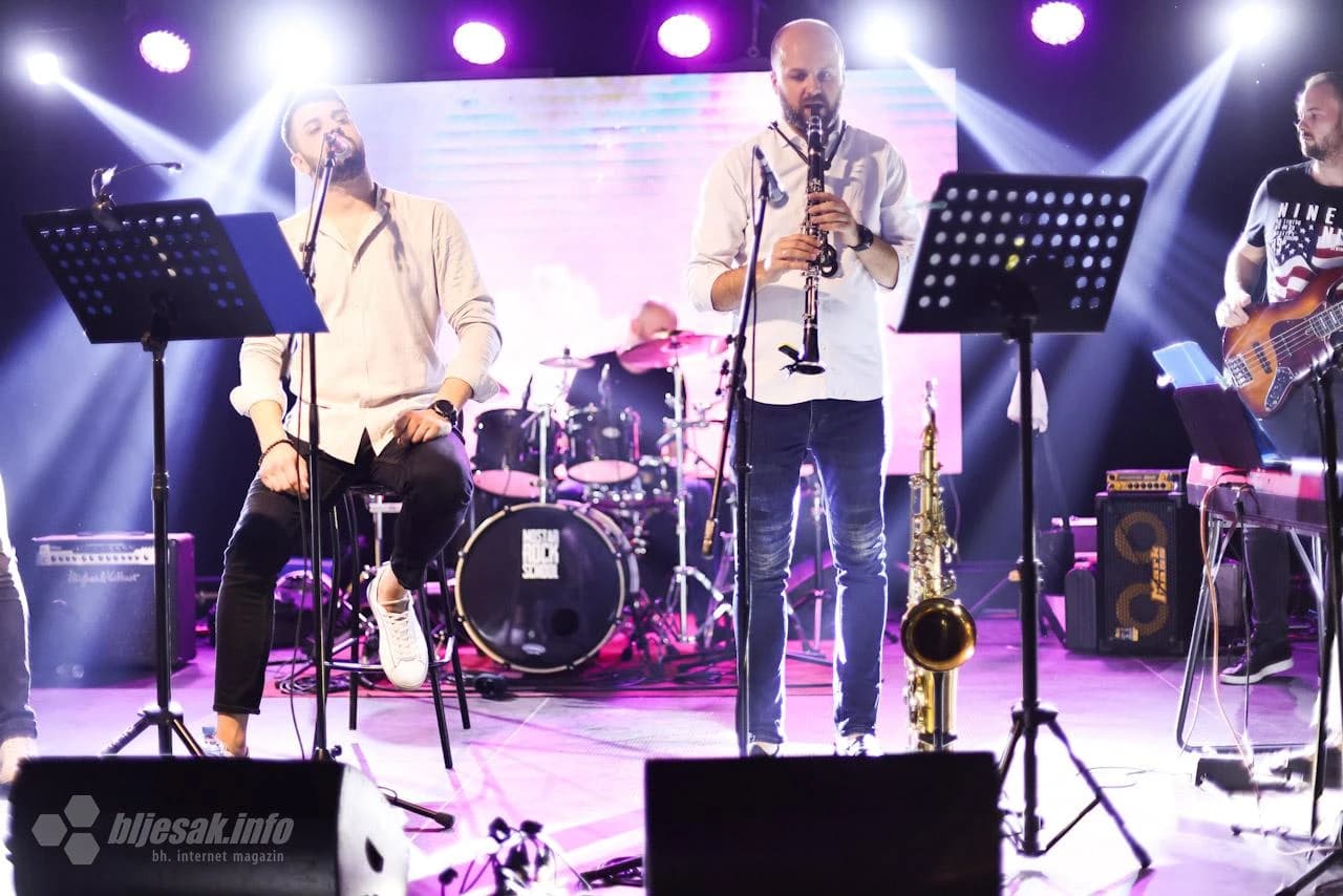 Mostarci pjevali u čast Đorđa Balaševića 