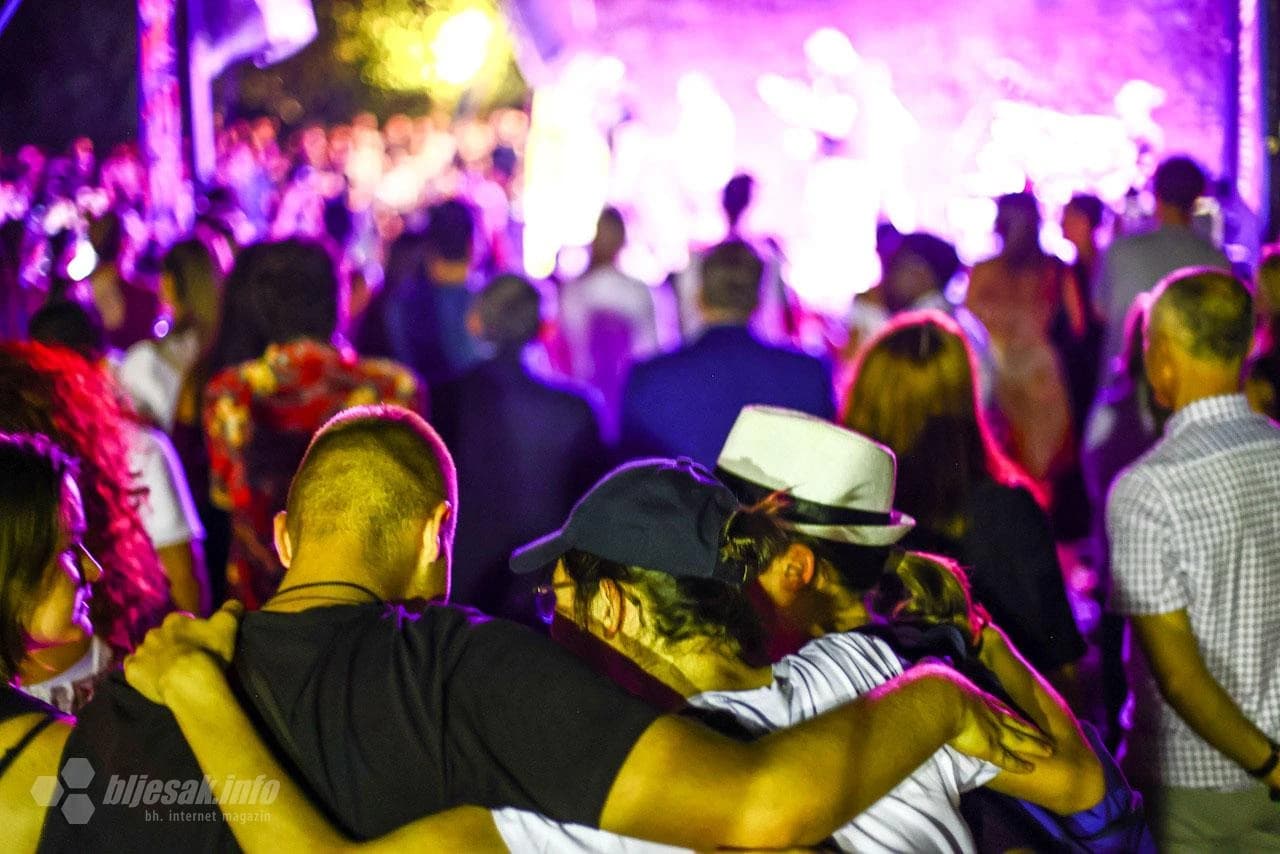 S.A.R.S. ovacijama dočekan u Starom gradu