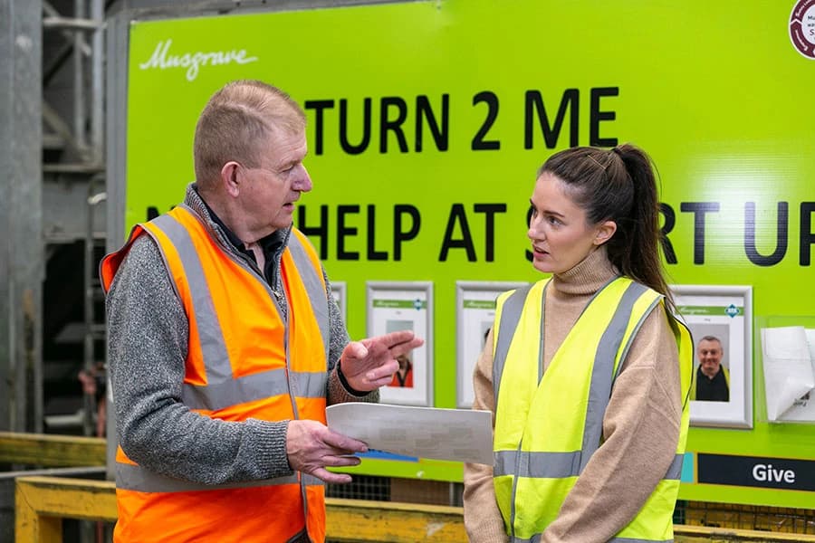 Tražite li posao kao skladišni radnik ili vozač kategorije CE i E?