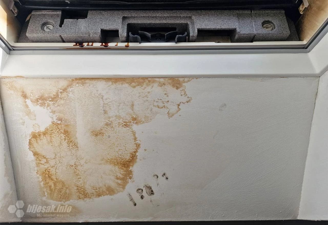 Signalana raketa ispaljena povodom proslave 100. rođendana Veleža izazvala požar na krovu kuće 