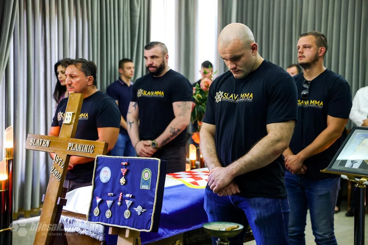 Posljednje zbogom Slavenu Planiniću