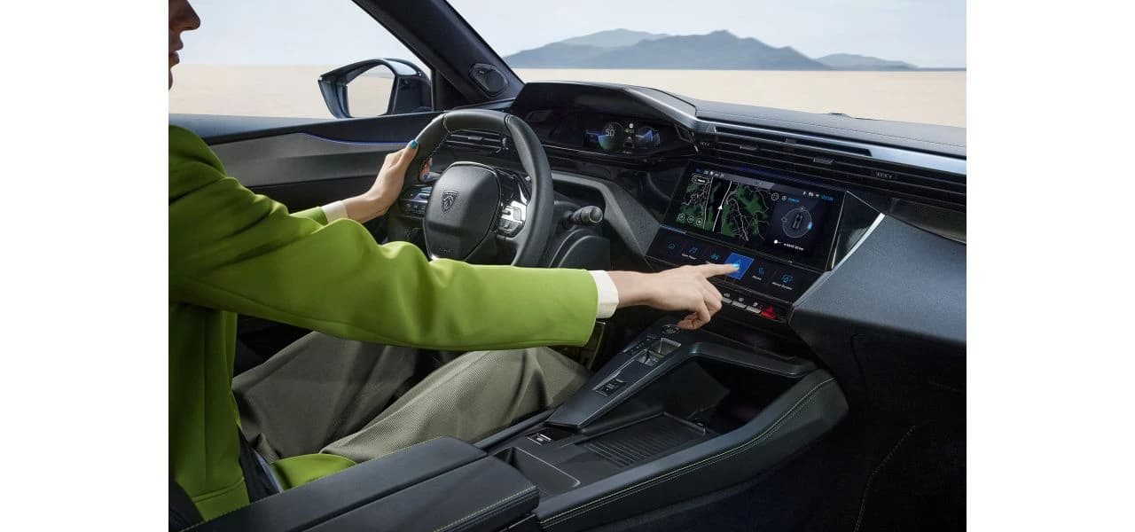 Novi peugeot 408: Posve nova vrsta Peugeota, dinamični fastback koji iznenađuje iz svakog kuta