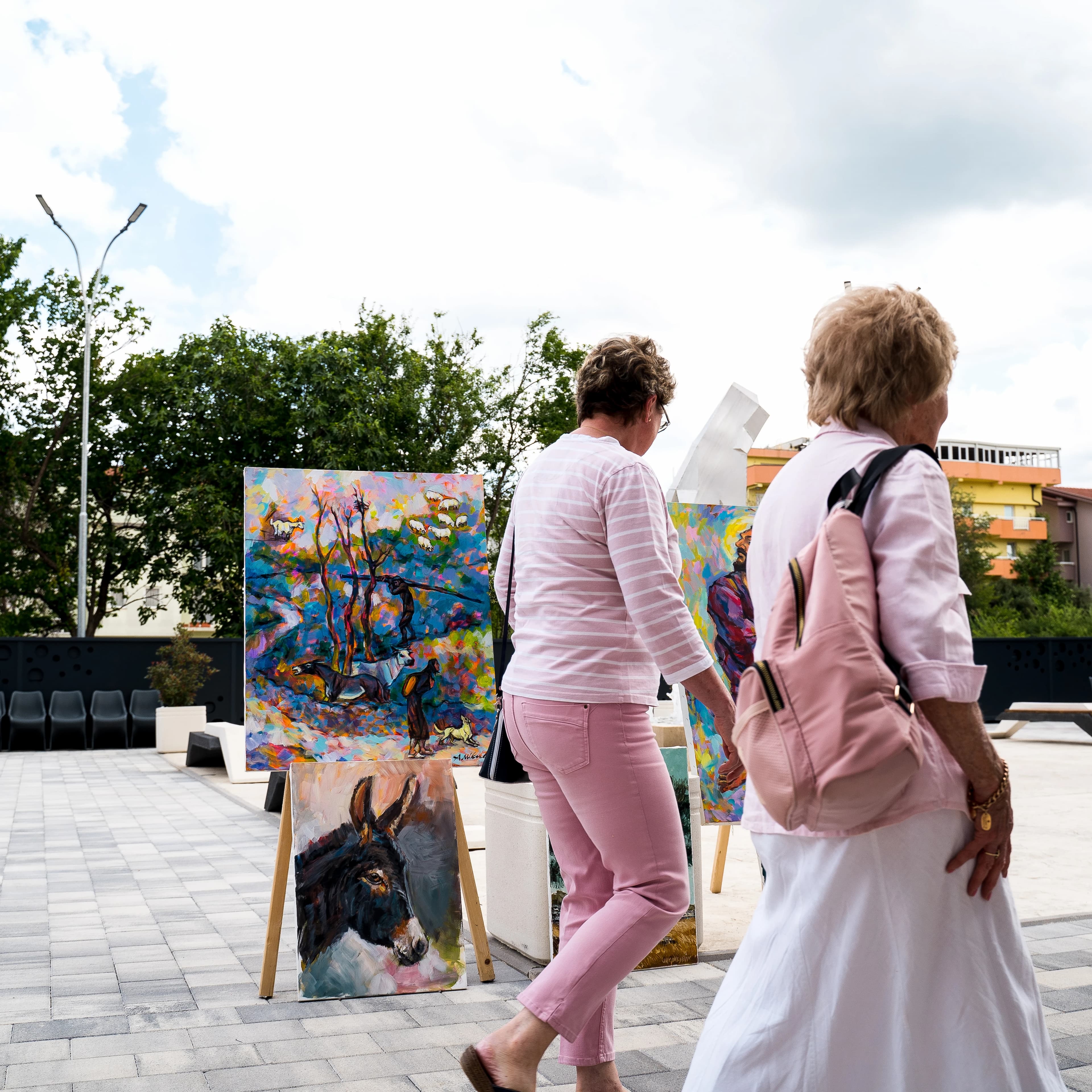 Na platou Galerije Naša Majka održan je 'Crafty sajam' slobodnog izražavanja i kreativnosti.
