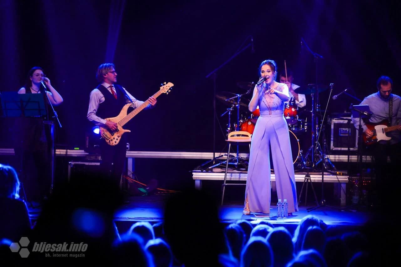 Aleksandra Radović oduševila prepunu Kosaču