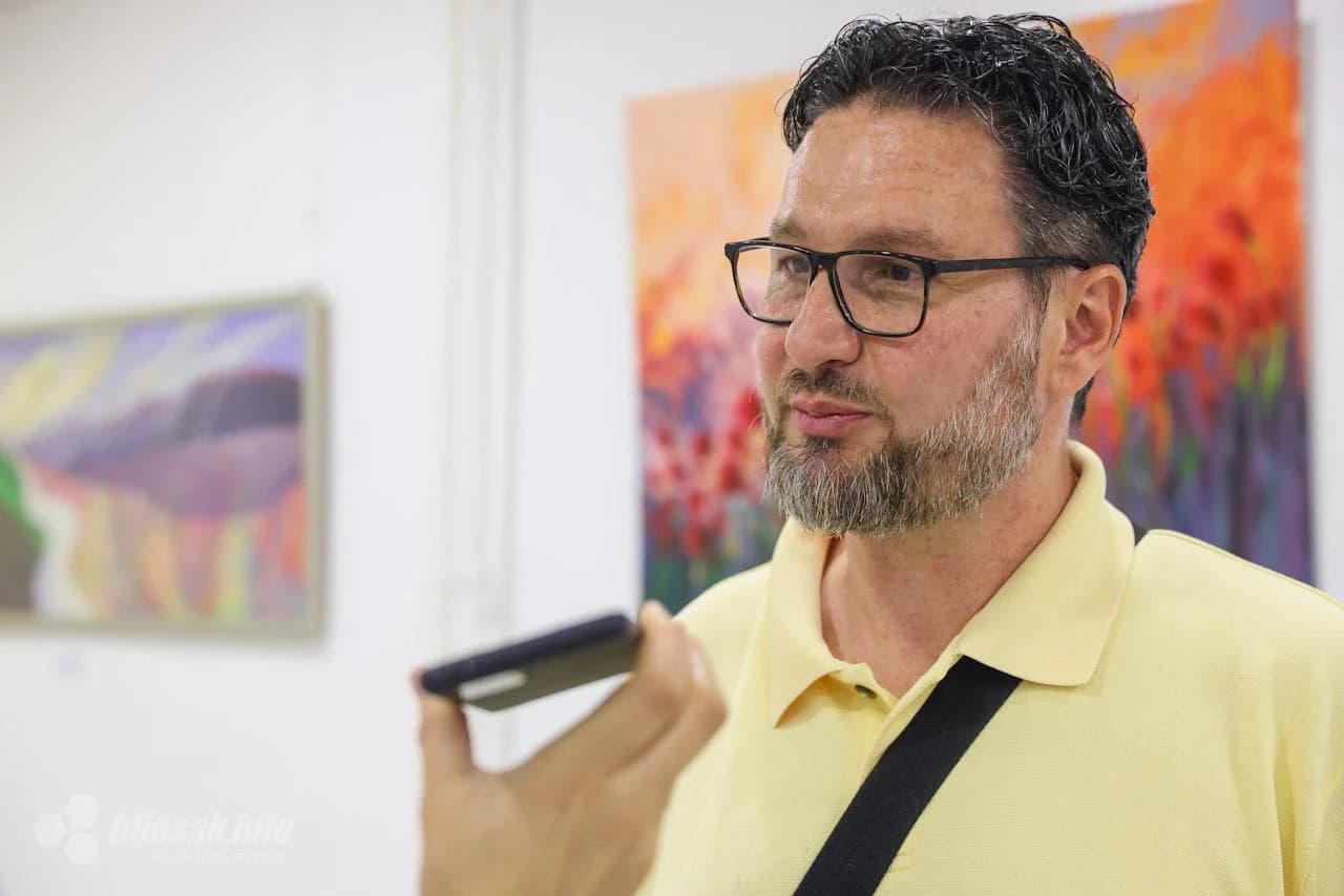 Mostarcima predstavljena izložba Kao putnici'