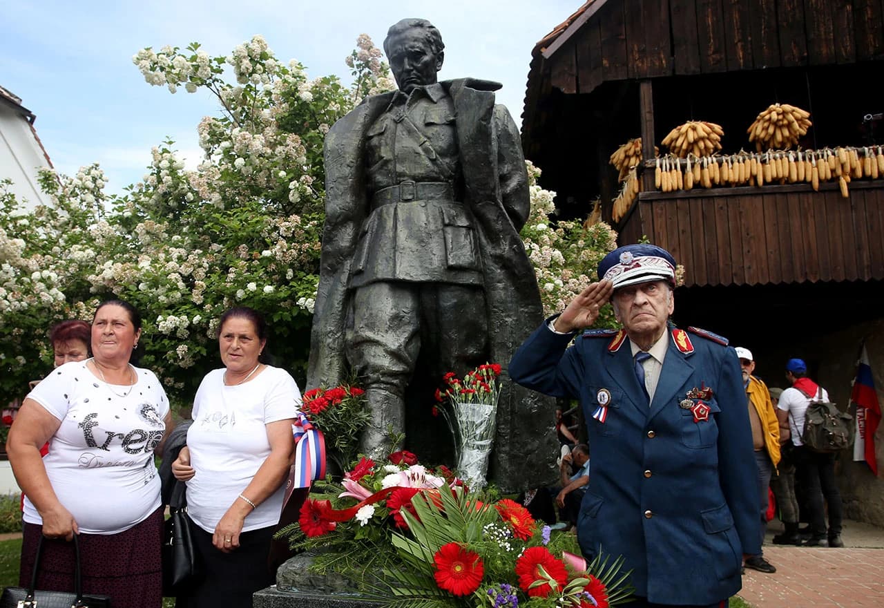 Brojni poklonici obilježili 130. obljetnicu rođenja Tita