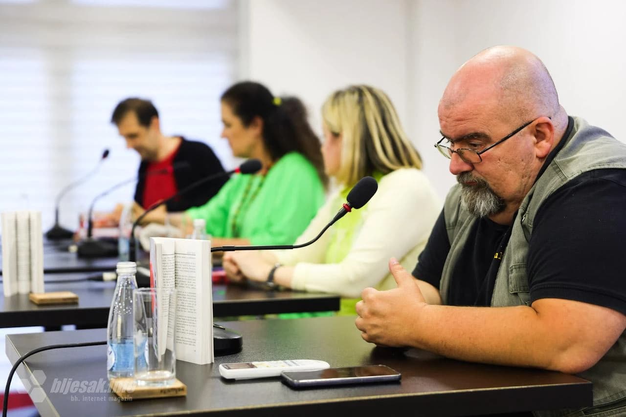 Predstavljanje knjige Seks i rat