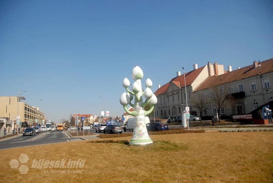 Porcelanski cvijet iz Herenda